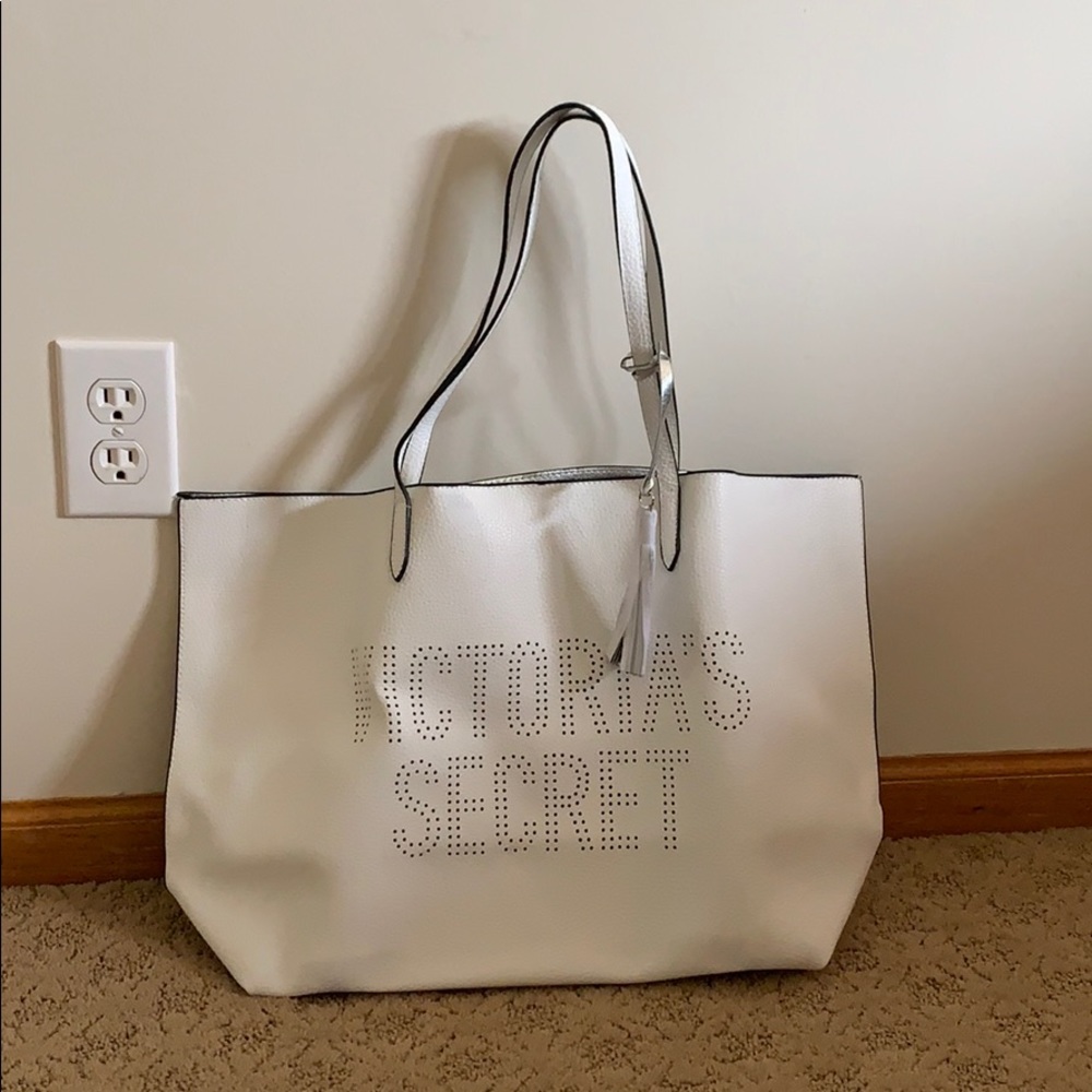 White VS Tote Bag🤍